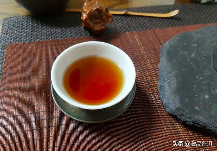 大益501金色韵象：勐海茶厂改制元年的明星茶！大益生茶的经典作